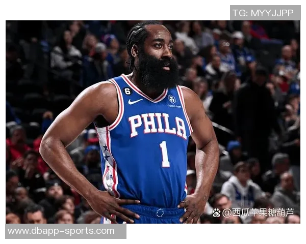 恩比德半场表现平平12投4中仅得13分9篮板2盖帽球队进攻效率堪忧