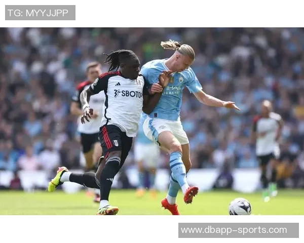 鲁本迪亚斯女友现场助威曼城感受客场氛围与众不同