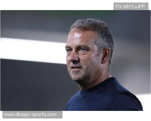 弗里克强调球队防线薄弱期待俱乐部引援增强实力