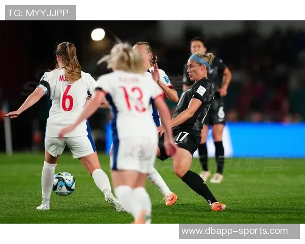 挪威球迷欢庆世界杯入场厄德高压轴登场点燃激情